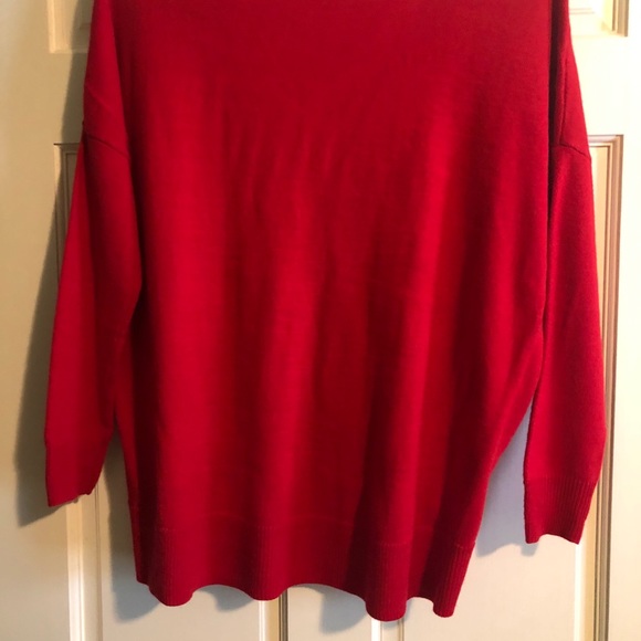 Red sweater - Picture 3 of 4